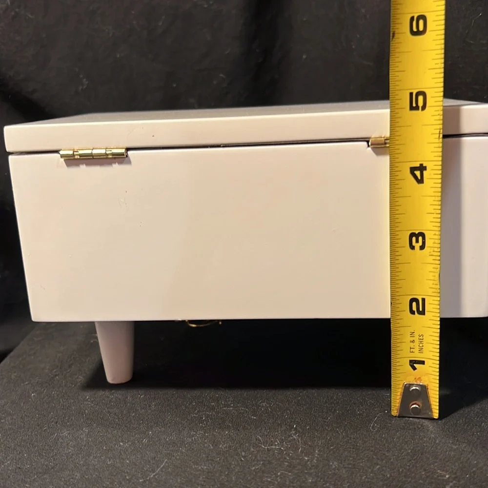 gloss white piano jewelry box